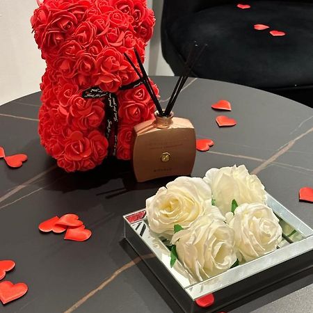 Suite De Prestige Avec Spa & Cinema 塞纳河畔伊夫里 外观 照片