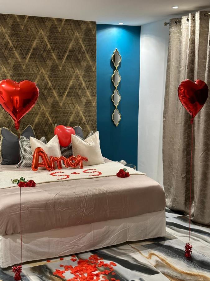 Suite De Prestige Avec Spa & Cinema 塞纳河畔伊夫里 外观 照片